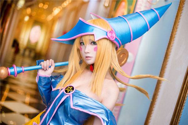 Cosplay福利/《游戏王》黑魔导女孩精美cos