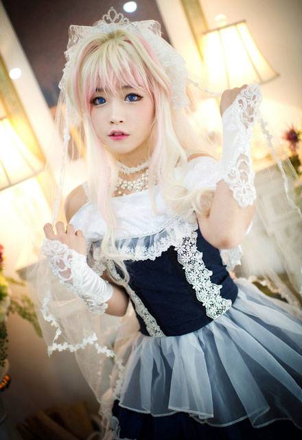 Cosplay福利/螺旋猫Tomia雪莉露婚纱Cosplay