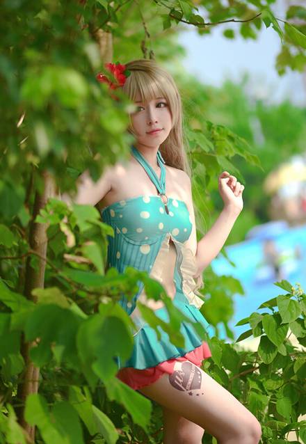 Cosplay福利/清纯萌妹南小鸟泳装神还原COS