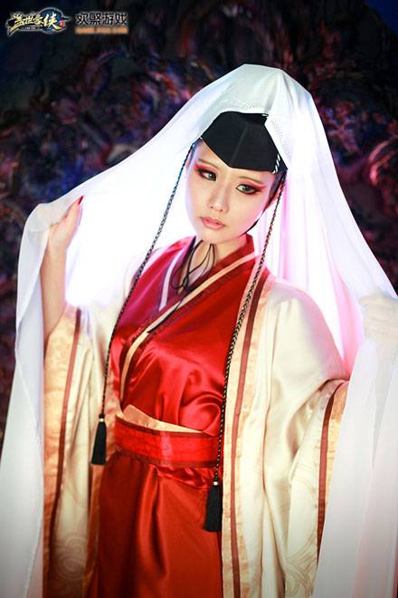 Cosplay福利/螺旋猫Tasha《盖世豪侠》东方教主Cos