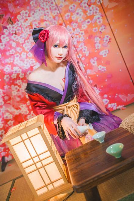 Cosplay福利/《VOCALOID》巡音流歌花魁COS