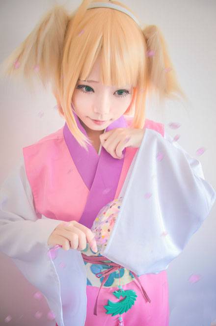Cosplay福利/《狐妖小红娘》涂山苏苏萌妹COS