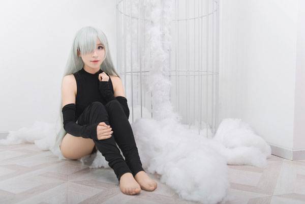 Cosplay福利/《七原罪》伊丽莎白黑丝连体衣COS