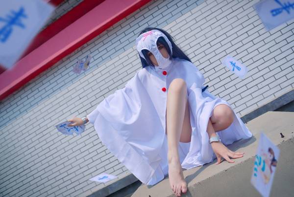 Cosplay福利/《七原罪》伊丽莎白黑丝连体衣COS