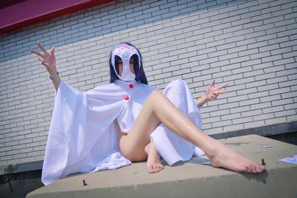 Cosplay福利/《下流梗不存在的灰暗世界》雪原之青COS