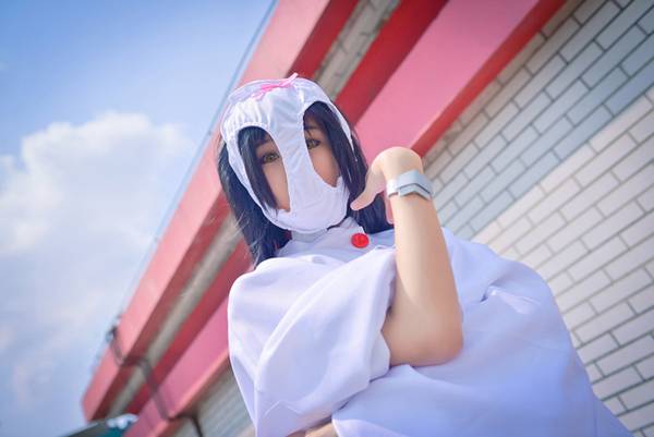 Cosplay福利/《下流梗不存在的灰暗世界》雪原之青COS