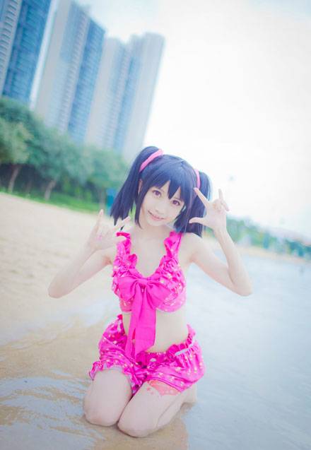 Cosplay福利/东条希&矢泽妮可夏日泳装COS