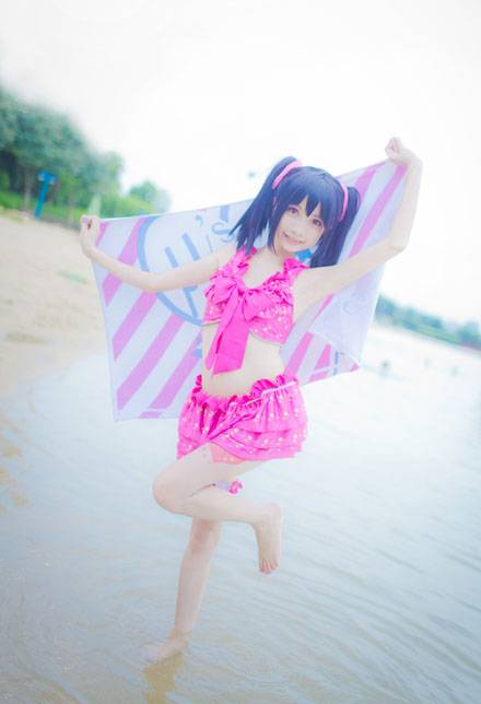 Cosplay福利/东条希&矢泽妮可夏日泳装COS