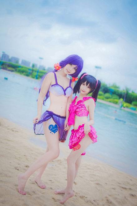 Cosplay福利/东条希&矢泽妮可夏日泳装COS
