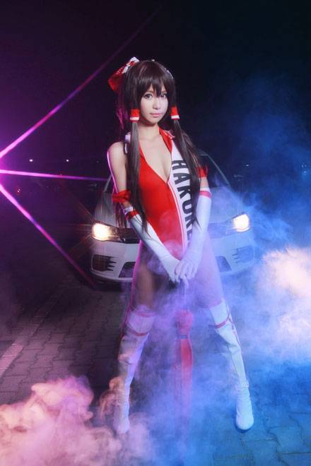 Cosplay福利/《东方Project》博丽灵梦赛车娘Cos