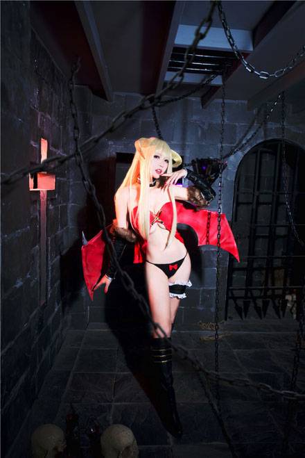 Cosplay福利/长腿萌妹凉宫春日制服COS