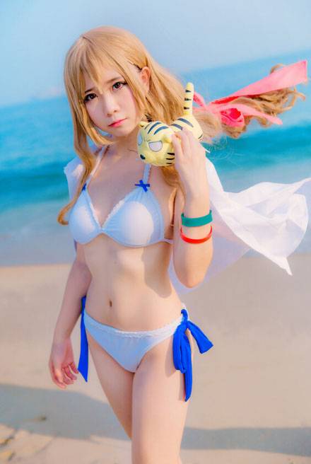 Cosplay福利/萌妹《龙与虎》逢坂大河泳装COS