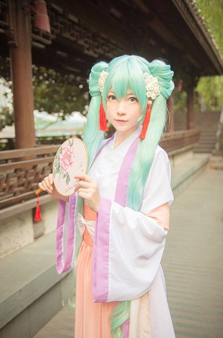 Cosplay福利/《VOCALOID》初音未来中秋明月COS