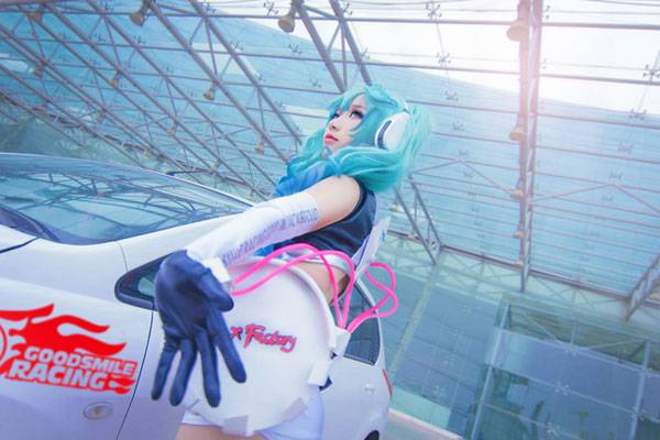 Cosplay福利/萌妹初音未来赛车手精美COS