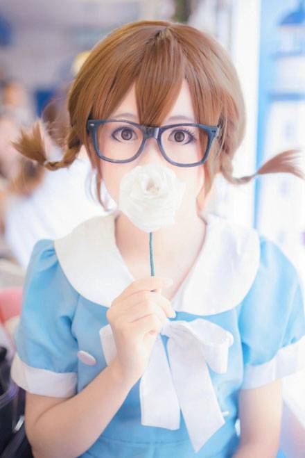 Cosplay福利/《轻音少女》平泽唯剧场版蓝裙COS