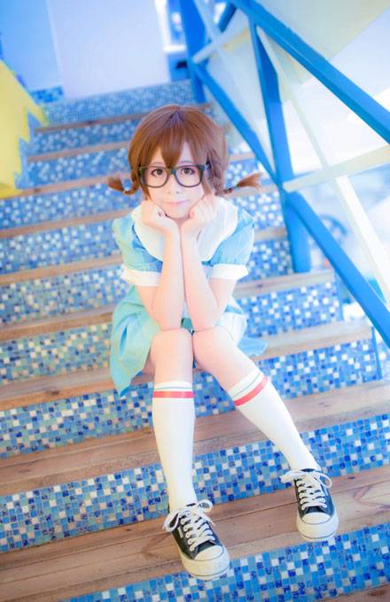 Cosplay福利/《轻音少女》平泽唯剧场版蓝裙COS