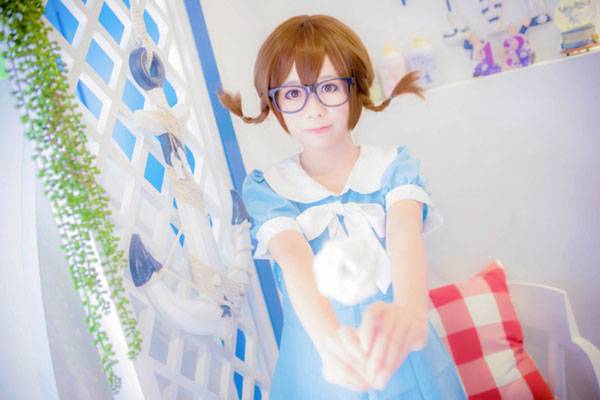 Cosplay福利/《轻音少女》平泽唯剧场版蓝裙COS