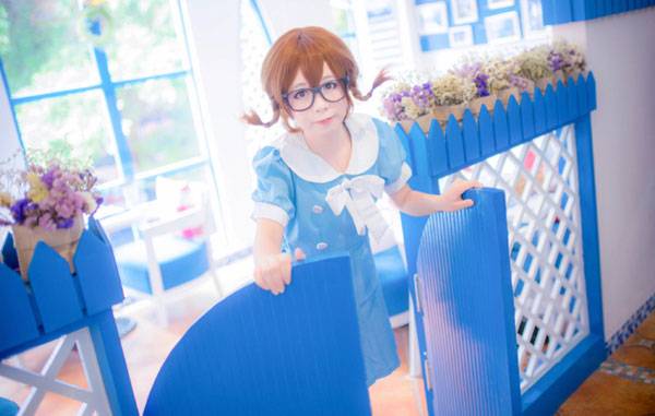 Cosplay福利/《轻音少女》平泽唯剧场版蓝裙COS