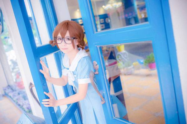 Cosplay福利/《轻音少女》平泽唯剧场版蓝裙COS