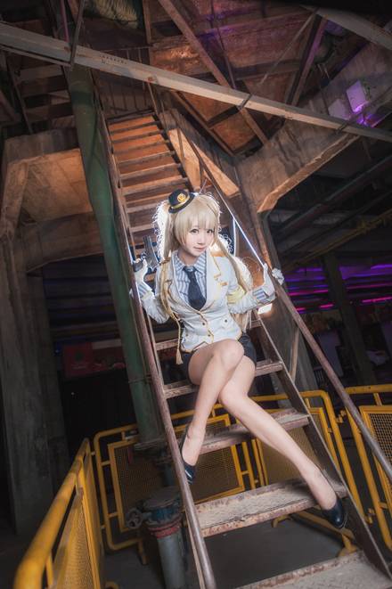 Cosplay福利/《Love Live!》南小鸟警察制服Cos