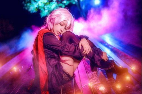 Cosplay福利/《罪恶王冠》楪祈黑色唱片封面COS