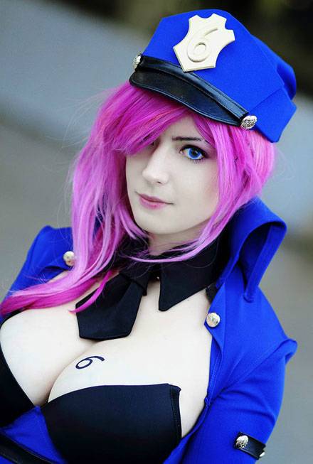 Cosplay福利/LOL皮城执法官蔚福利COS