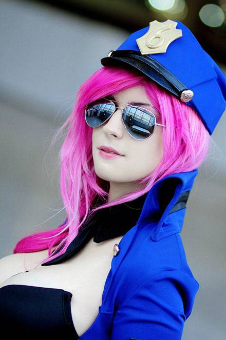 Cosplay福利/LOL皮城执法官蔚福利COS