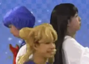 这几个老外大汉骚起来,让你知道什么是真正的行为艺术!