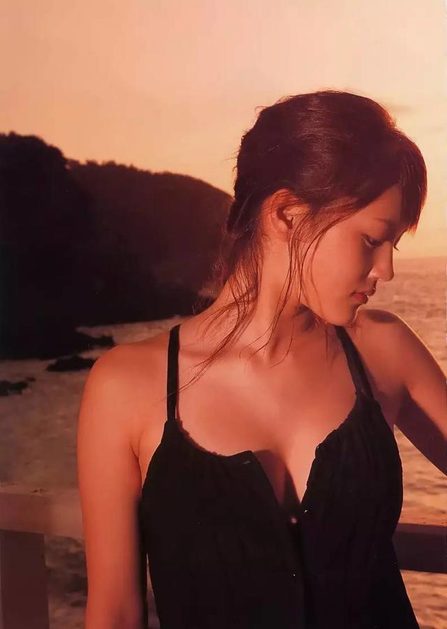 绫濑遥江湖人称“大奶遥”