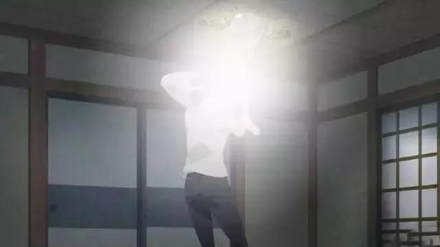 接档《甜蜜惩罚》的《天降女子》,第一集就开车