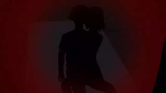 接档《甜蜜惩罚》的《天降女子》,第一集就开车