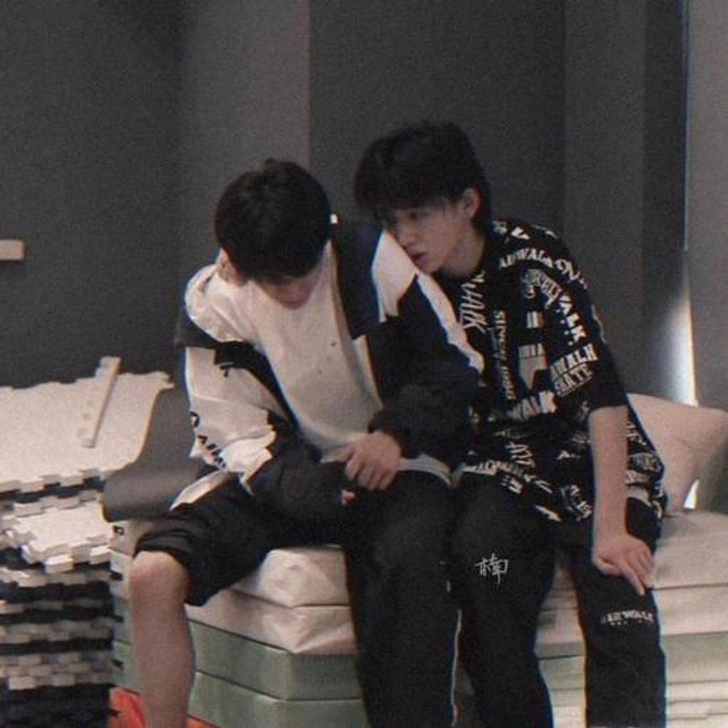 刘耀文让宋亚轩射BL车文彩漫