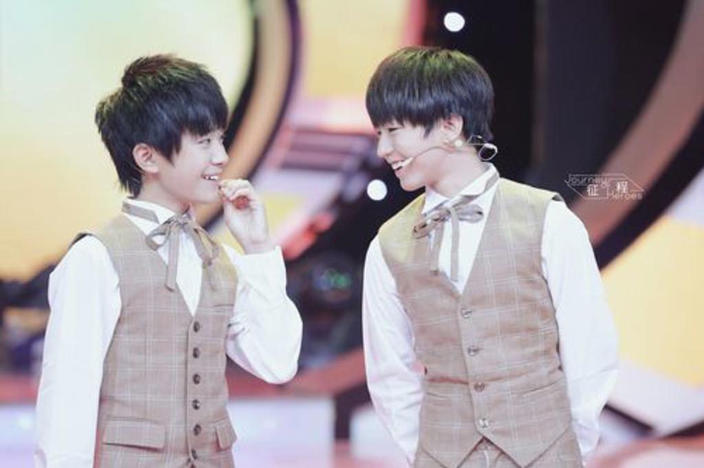 千凯千玺啊—再快一点儿千玺车文图本子 王俊凯吃易烊千玺的器