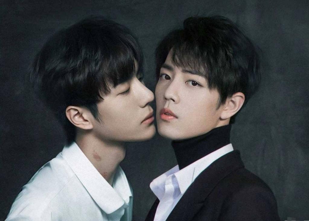 王一博扶着肖战的性器口头条车文图本子