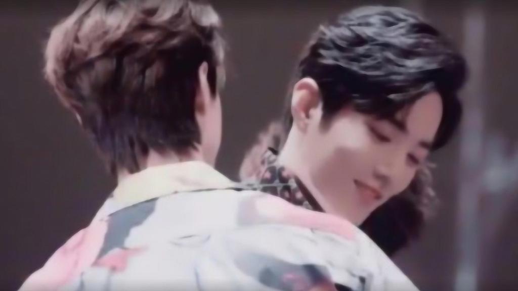 王一博扶着肖战的性器口头条车文图本子