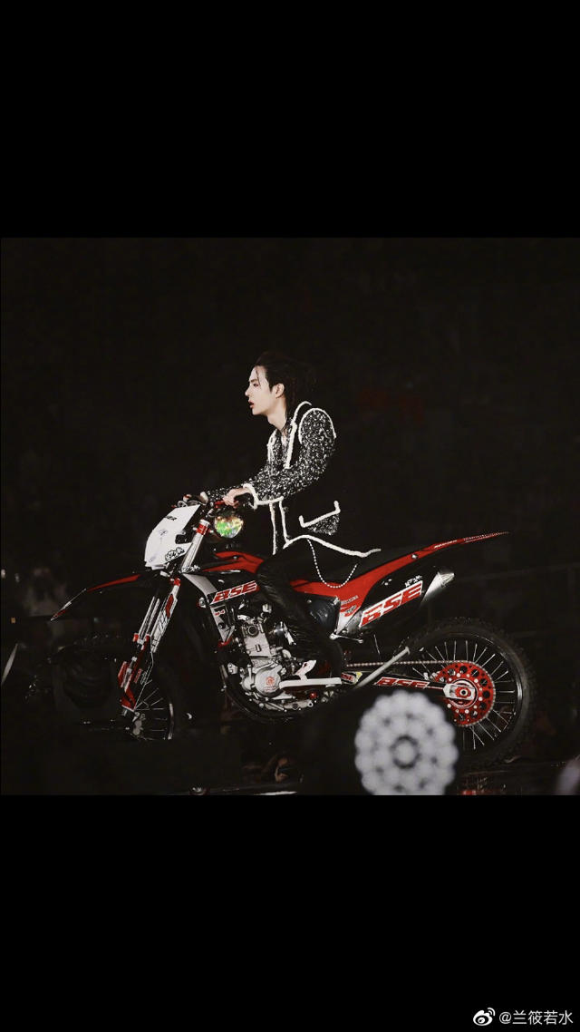 博君一肖车骑乘耽美文腐漫lofter 王一博做肖战第一次做