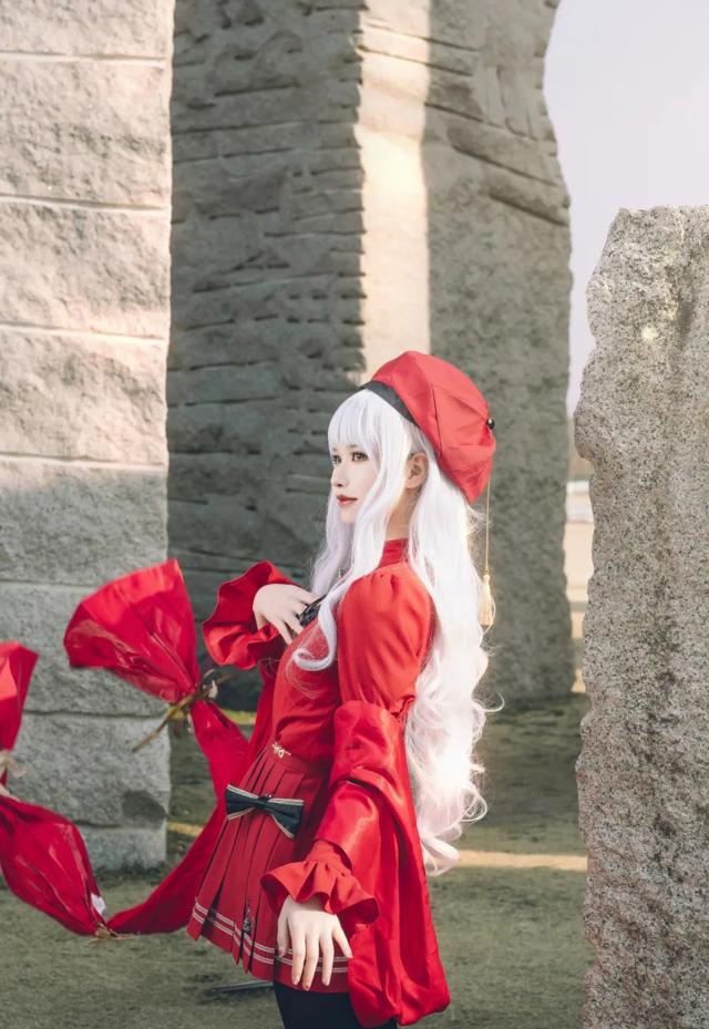 cos:fgo 卡莲 “Servant,Ruler,神灵阿莫尔,卡莲·C·奥尔黛西亚,回应召唤前来.”