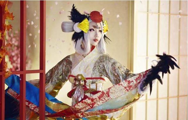 听说二次元角色穿越到现实世界了?