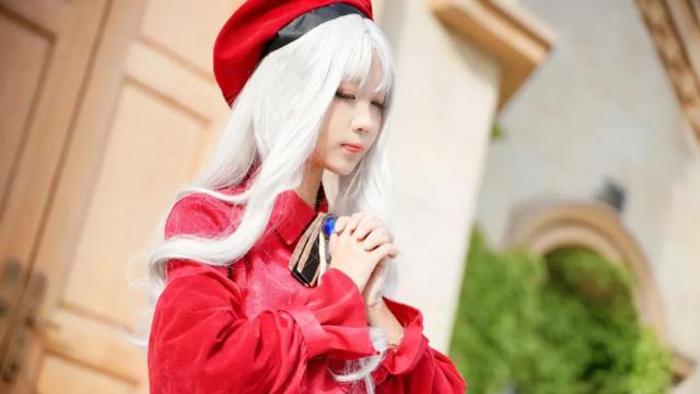 cos:fgo 卡莲 “我能否担任爱的传教士……真是期待呢.”