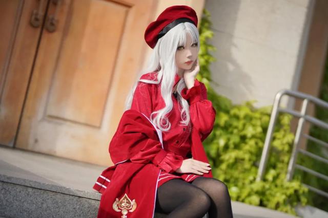 cos:fgo 卡莲 “我能否担任爱的传教士……真是期待呢.”