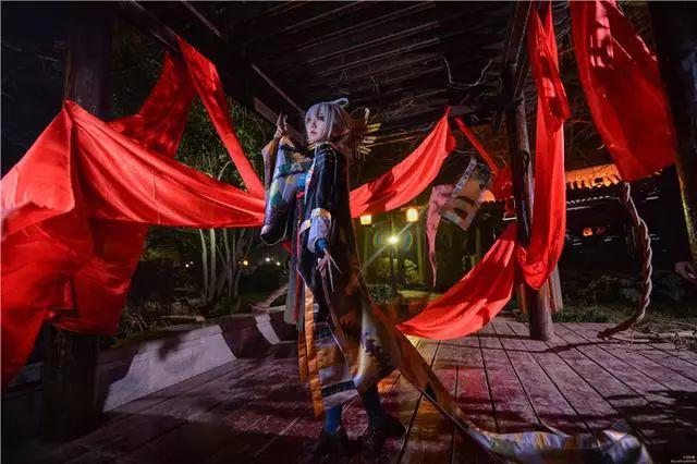 看腿!《VOCALOID》洛天依红颜祸水妲己的COSPLAY欣赏